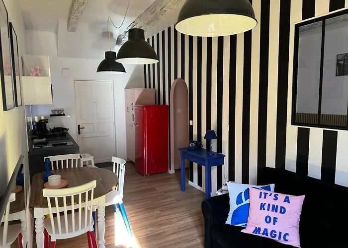 Le Pop Au 17, Cosy Dans Le Centre Historique De